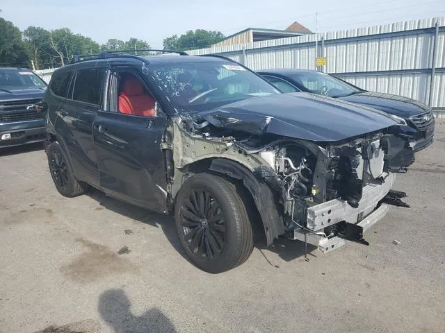 5TDKDRBHXRS538557 2024 2024 Toyota Highlander- LE 4