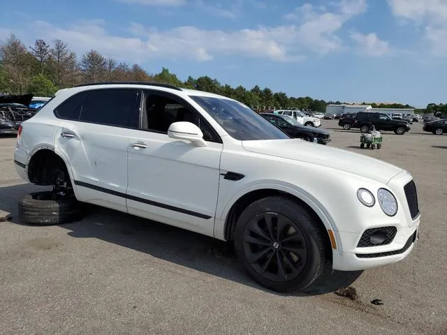 SJAAM2ZV8KC025069 2019 2019 Bentley Bentayga 4