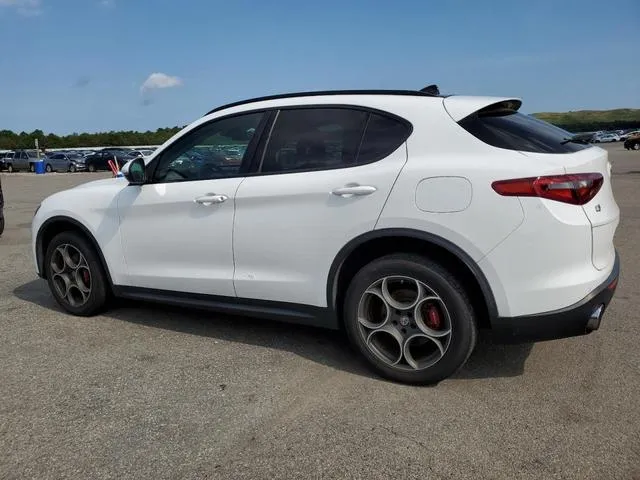 ZASFAKPN1J7B89617 2018 2018 Alfa Romeo Stelvio- Sport 2