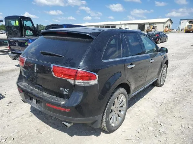 2LMDJ8JK0DBL38418 2013 2013 Lincoln MKX 3