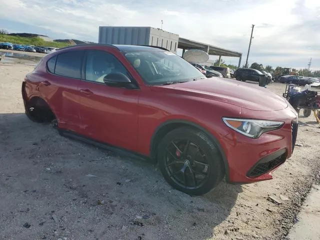 ZASPAJANXK7C71077 2019 2019 Alfa Romeo Stelvio 4