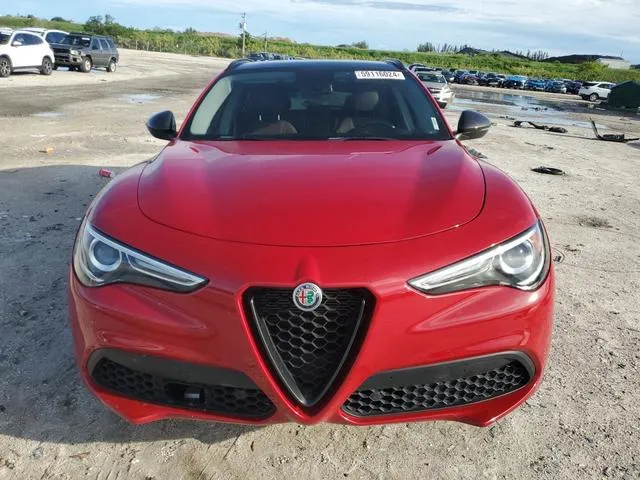 ZASPAJANXK7C71077 2019 2019 Alfa Romeo Stelvio 5