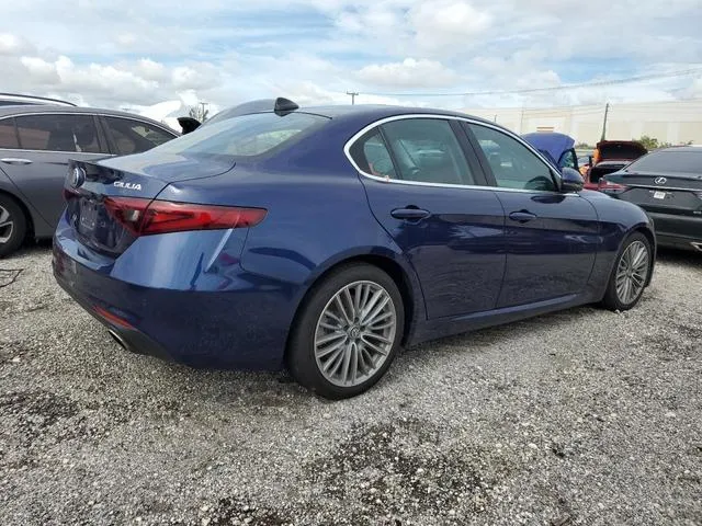 ZARFAECN4H7547390 2017 2017 Alfa Romeo Giulia- TI 3