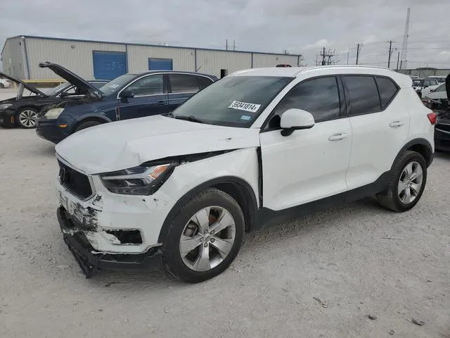 YV4AC2HK1L2225451 2020 2020 Volvo XC40- T4 Momentum 1