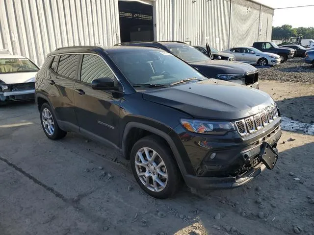 3C4NJDFN4PT544527 2023 2023 Jeep Compass- Latitude Lux 4