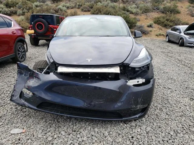 7SAYGDEE5RA236975 2024 2024 Tesla MODEL Y 5