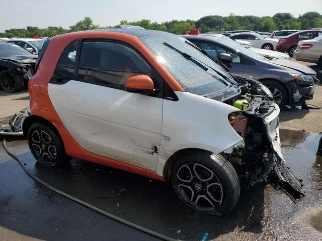 WMEFJ9BAXJK280745 2018 2018 Smart Fortwo 4