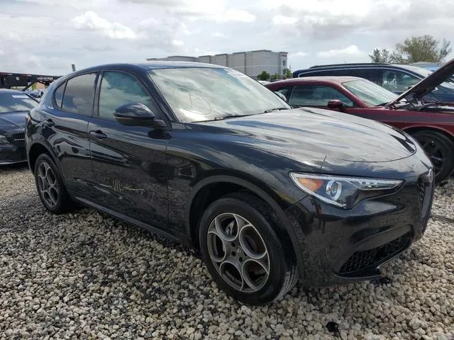 ZASPAJAN5P7D50261 2023 2023 Alfa Romeo Stelvio- Sprint 4