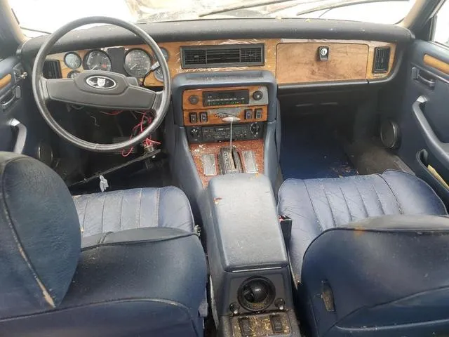 CAJAV1341HC477820 1987 1987 Jaguar XJ 8