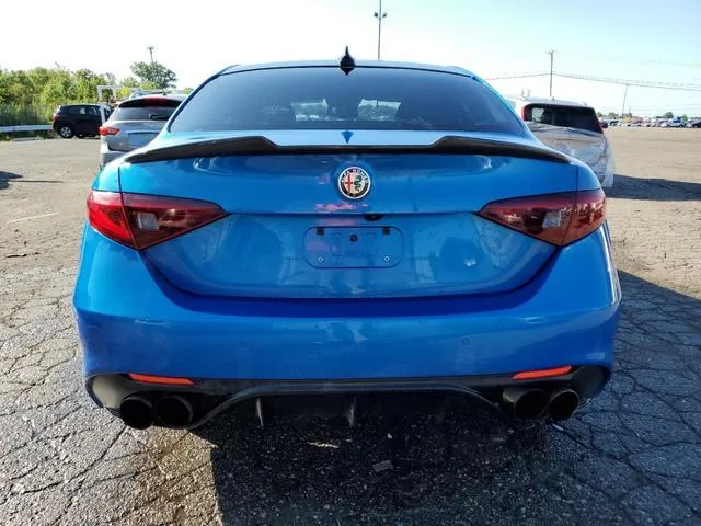 ZARFAEEN0H7562367 2017 2017 Alfa Romeo Giulia- Ti Q4 6