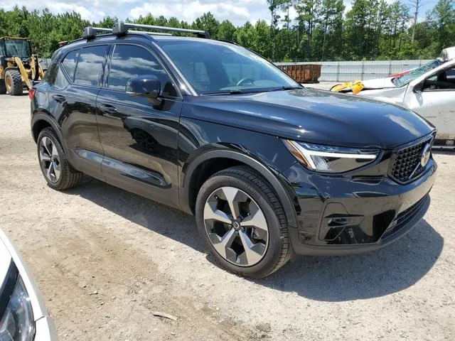 YV4K92HL5P2072137 2023 2023 Volvo XC40- Plus 4