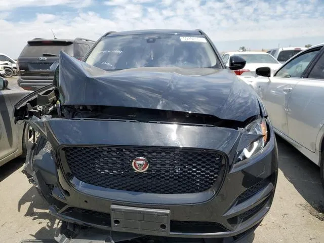 SADCJ2FXXJA295943 2018 2018 Jaguar F-Pace- Premium 5