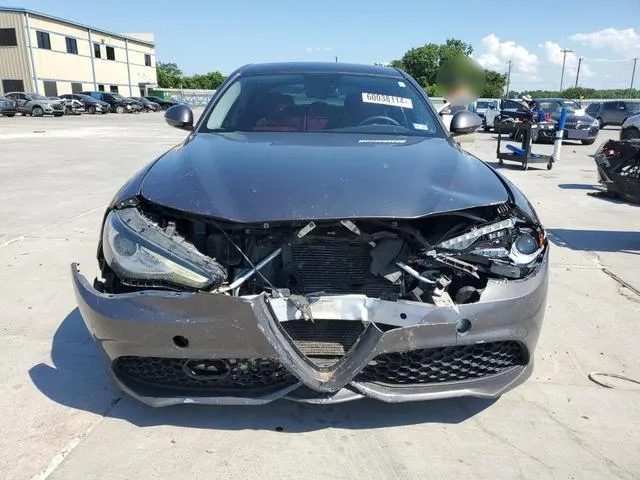 ZARFAECN7J7581376 2018 2018 Alfa Romeo Giulia- TI 5