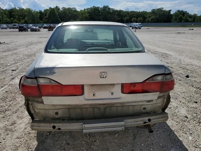 1HGCG5653XA158623 1999 1999 Honda Accord- EX 6