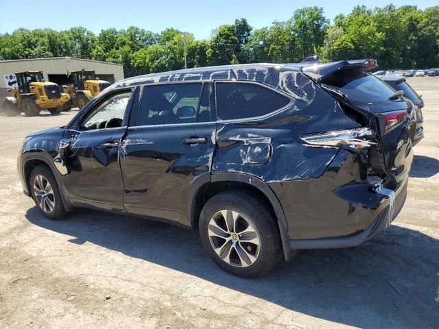 5TDGZRBH6MS095582 2021 2021 Toyota Highlander- Xle 2