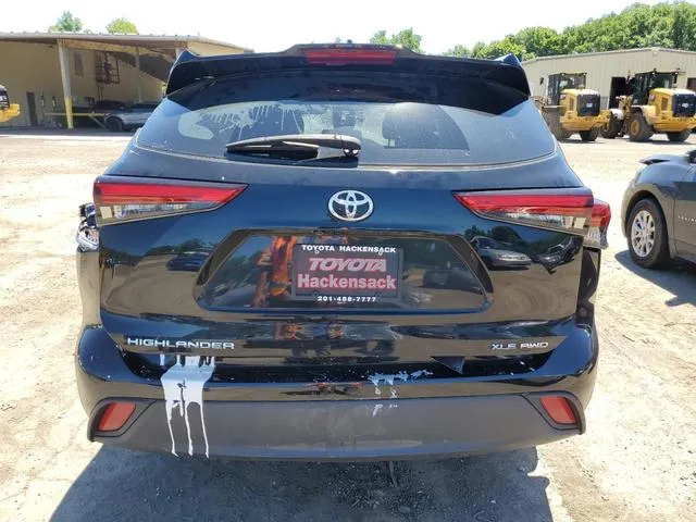 5TDGZRBH6MS095582 2021 2021 Toyota Highlander- Xle 6