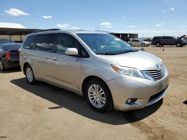 5TDYZ3DC9HS890182 2017 2017 Toyota Sienna- Xle 4