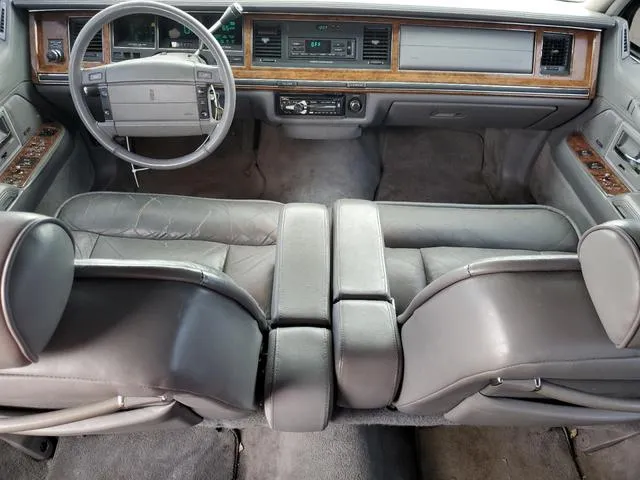 1LNLM83W0RY654667 1994 1994 Lincoln Town Car- Cartier 8