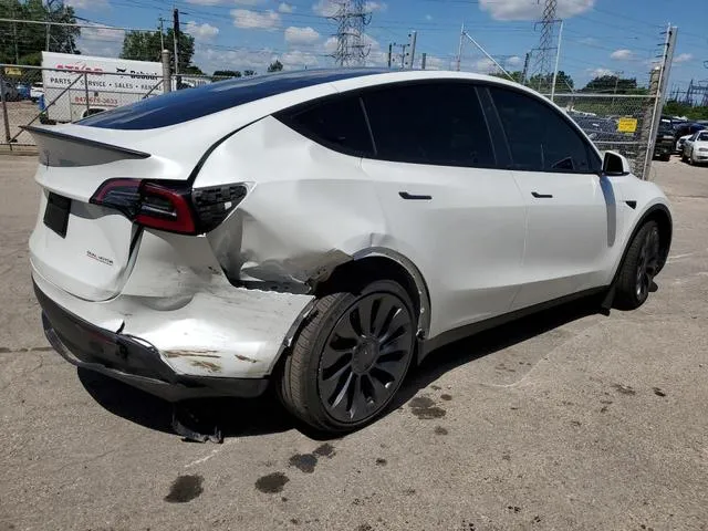 7SAYGDEF7RF046946 2024 2024 Tesla MODEL Y 3