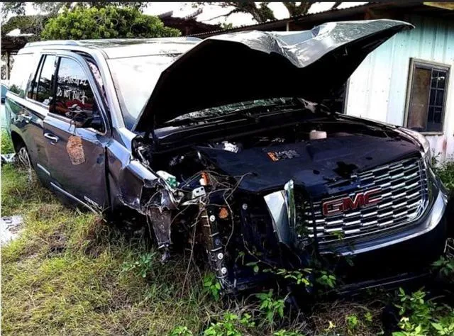 1GKS2CKJ8JR347667 2018 2018 GMC Yukon- Denali 4