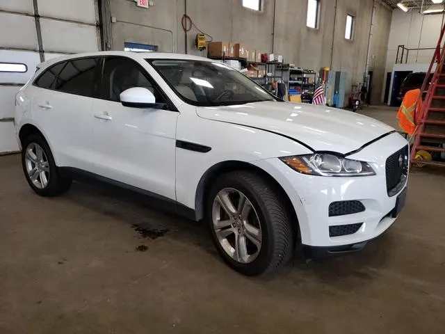 SADCJ2BVXHA066290 2017 2017 Jaguar F-Pace- Premium 4