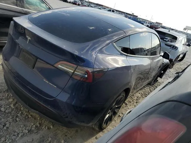 5YJYGDEEXMF253571 2021 2021 Tesla MODEL Y 3