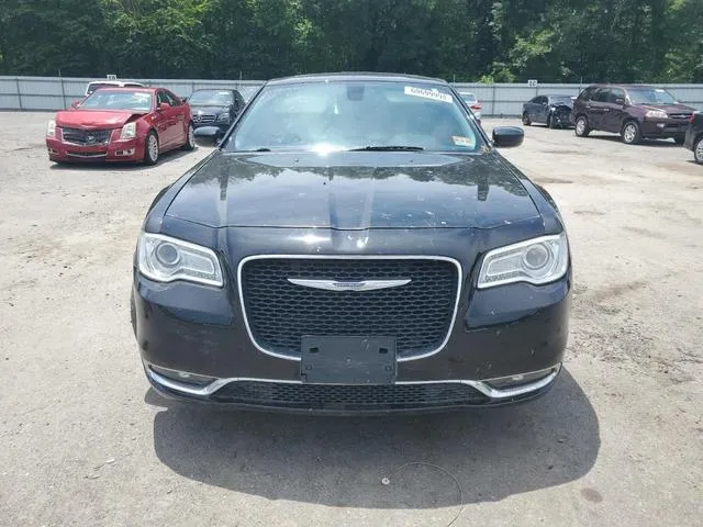 2C3CCARGXHH552546 2017 2017 Chrysler 300- Limited 5