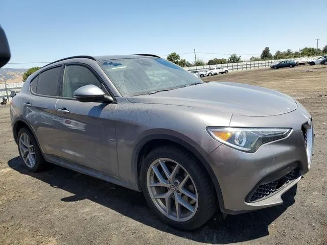 ZASFAKNN0J7C21122 2018 2018 Alfa Romeo Stelvio- Ti Sport 4