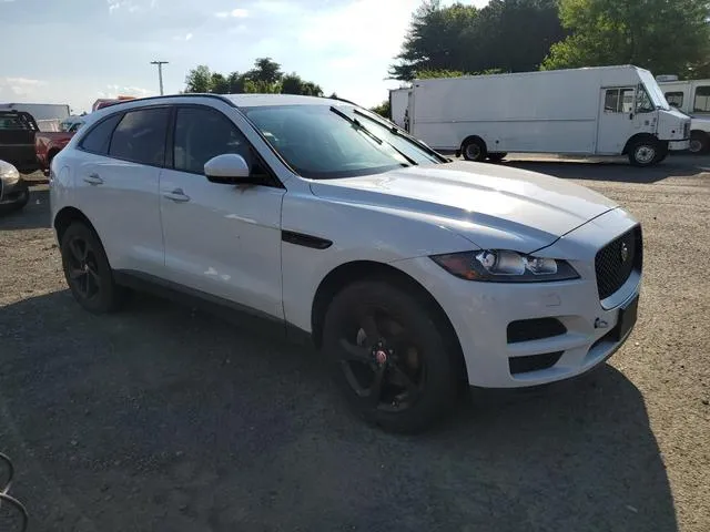 SADCJ2BN6HA098556 2017 2017 Jaguar F-Pace- Premium 4