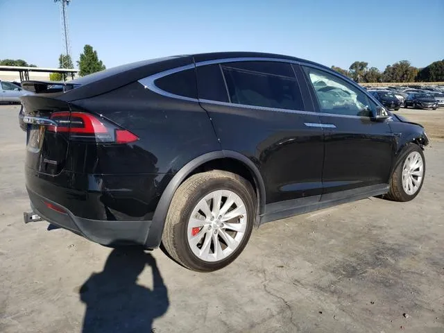 5YJXCAE48LF282983 2020 2020 Tesla MODEL X 3