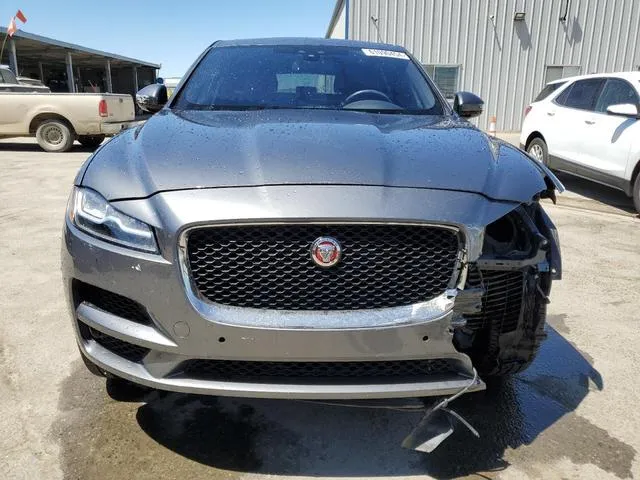 SADCK2BV0HA069535 2017 2017 Jaguar F-Pace- Prestige 5