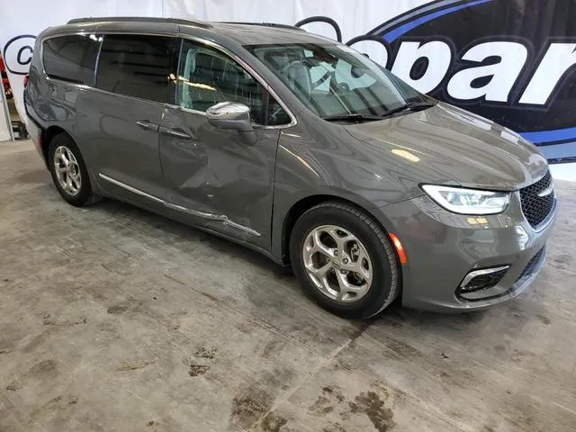 2C4RC1GG3NR114935 2022 2022 Chrysler Pacifica- Limited 4