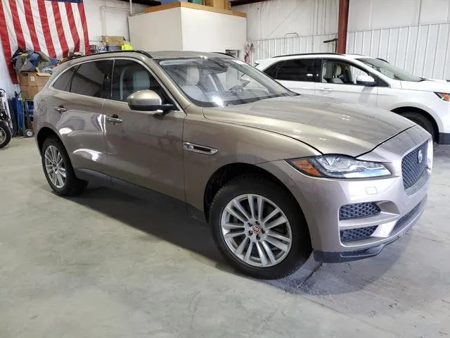 SADCK2BV4HA495289 2017 2017 Jaguar F-Pace- Prestige 4