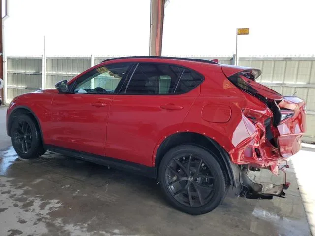 ZASPAJAN9L7C76059 2020 2020 Alfa Romeo Stelvio 2