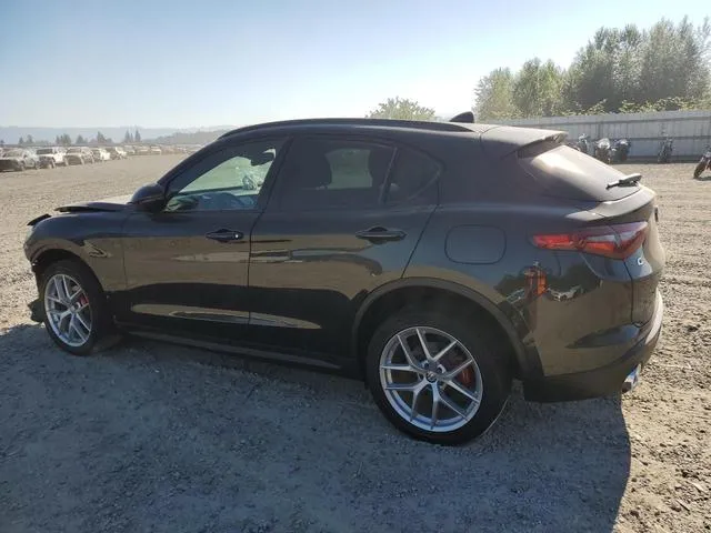 ZASFAKNN5J7B74458 2018 2018 Alfa Romeo Stelvio- Ti Sport 2