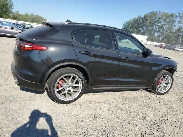 ZASFAKNN5J7B74458 2018 2018 Alfa Romeo Stelvio- Ti Sport 3