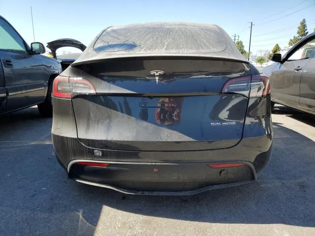 7SAYGDEF7RF023036 2024 2024 Tesla MODEL Y 6