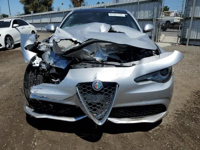 ZARFAECN9J7581525 2018 2018 Alfa Romeo Giulia- TI 5