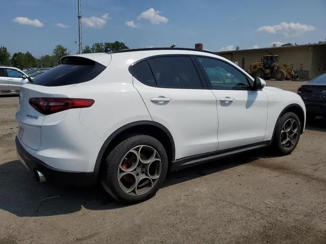 ZASFAKPN0J7C27869 2018 2018 Alfa Romeo Stelvio- Sport 3