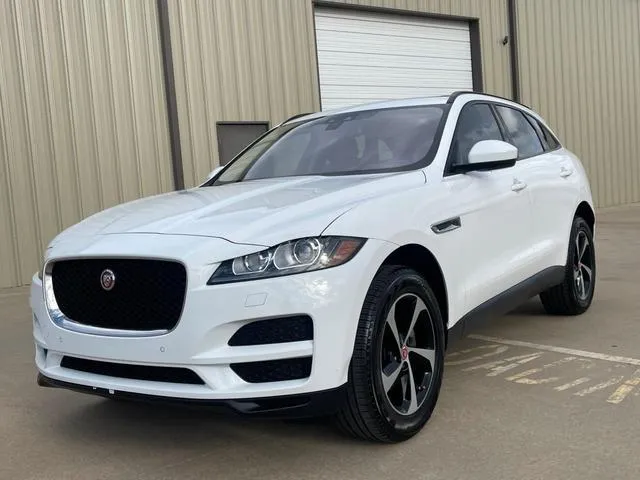 SADCJ2BN5HA494770 2017 2017 Jaguar F-Pace- Premium 2