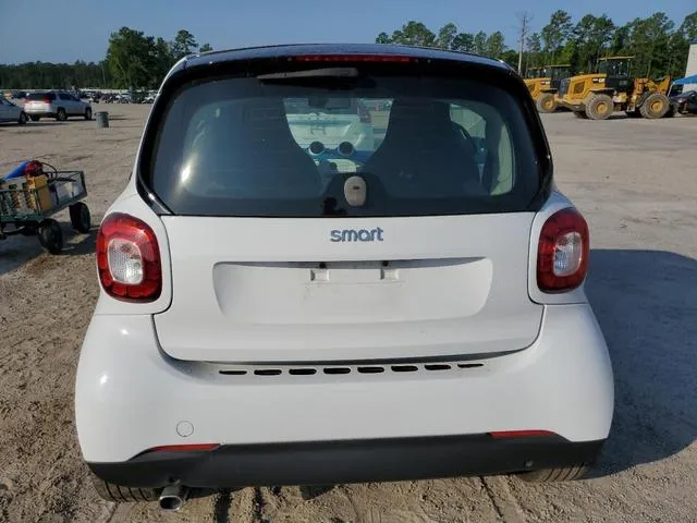 WMEFJ5DA0HK172537 2017 2017 Smart Fortwo 6