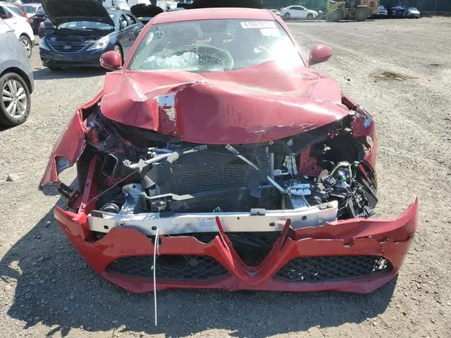 ZARFAECN3J7579852 2018 2018 Alfa Romeo Giulia- TI 5