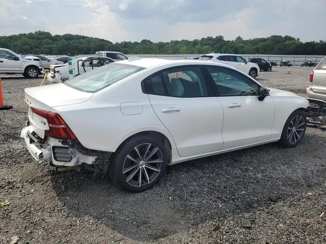 7JR102TZ4MG108744 2021 2021 Volvo S60- T5 Momentum 3