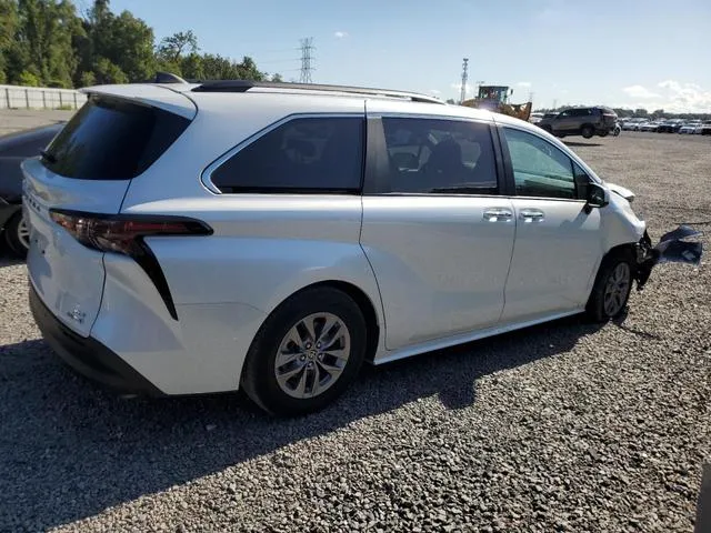 5TDYRKEC4PS171705 2023 2023 Toyota Sienna- Xle 3