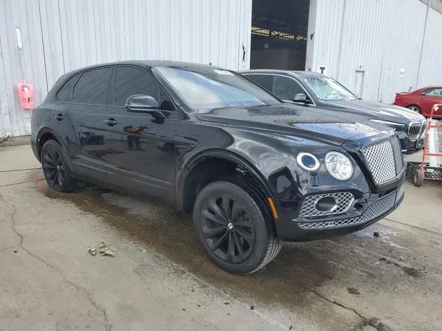 SJAAC2ZV9JC019153 2018 2018 Bentley Bentayga 4