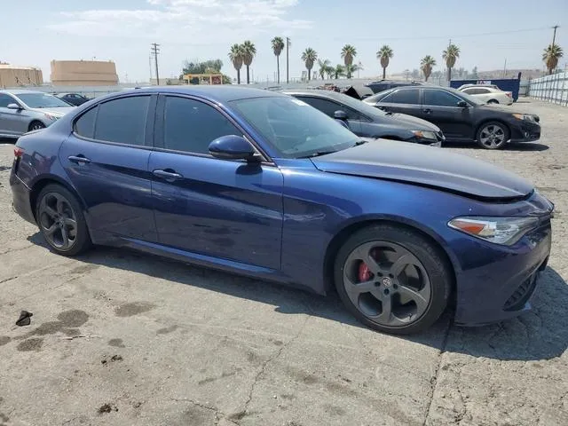 ZARFAEBN6H7536117 2017 2017 Alfa Romeo Giulia 4