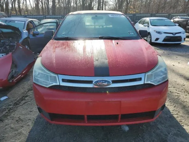 1FAHP32N68W208469 2008 2008 Ford Focus- S/Se 5