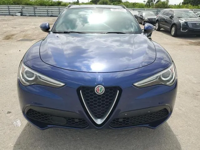 ZASFAKNN2J7B90682 2018 2018 Alfa Romeo Stelvio- Ti Sport 5