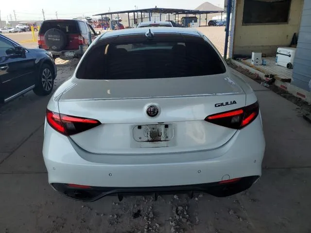 ZARFAMBN2K7607525 2019 2019 Alfa Romeo Giulia- TI 6