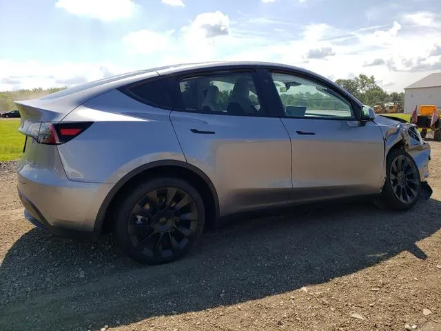 7SAYGDEE4RA288324 2024 2024 Tesla MODEL Y 3